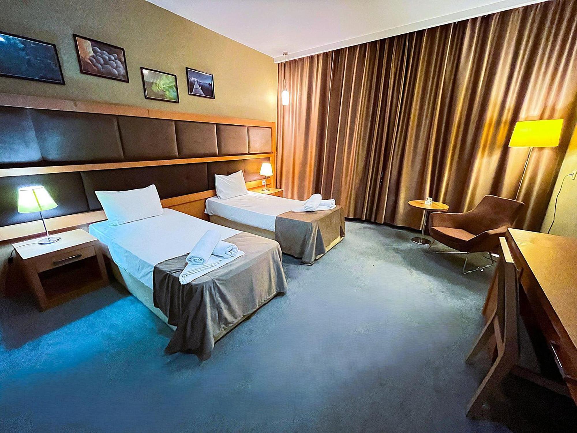 Gm City Hotel Baku Bilik gambar