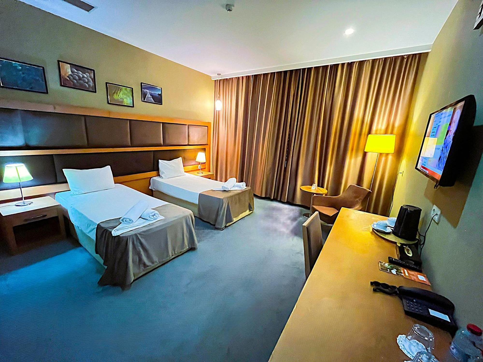 Gm City Hotel Baku Bilik gambar